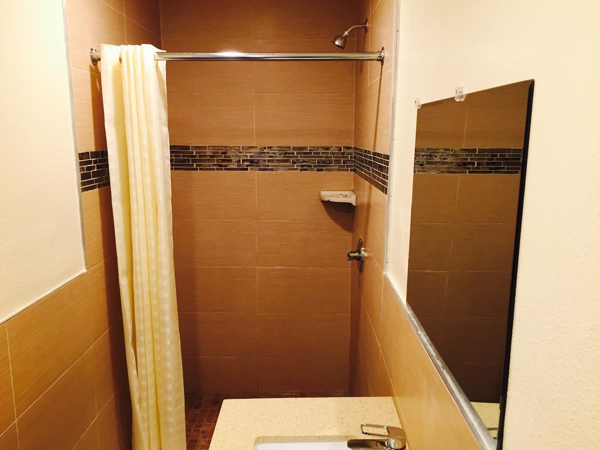 Sunrise Motel Westmont Екстериор снимка